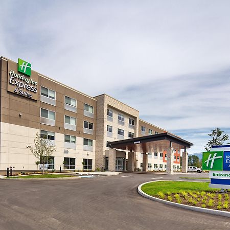 Holiday Inn Express & Suites Terrace By Ihg Exteriör bild