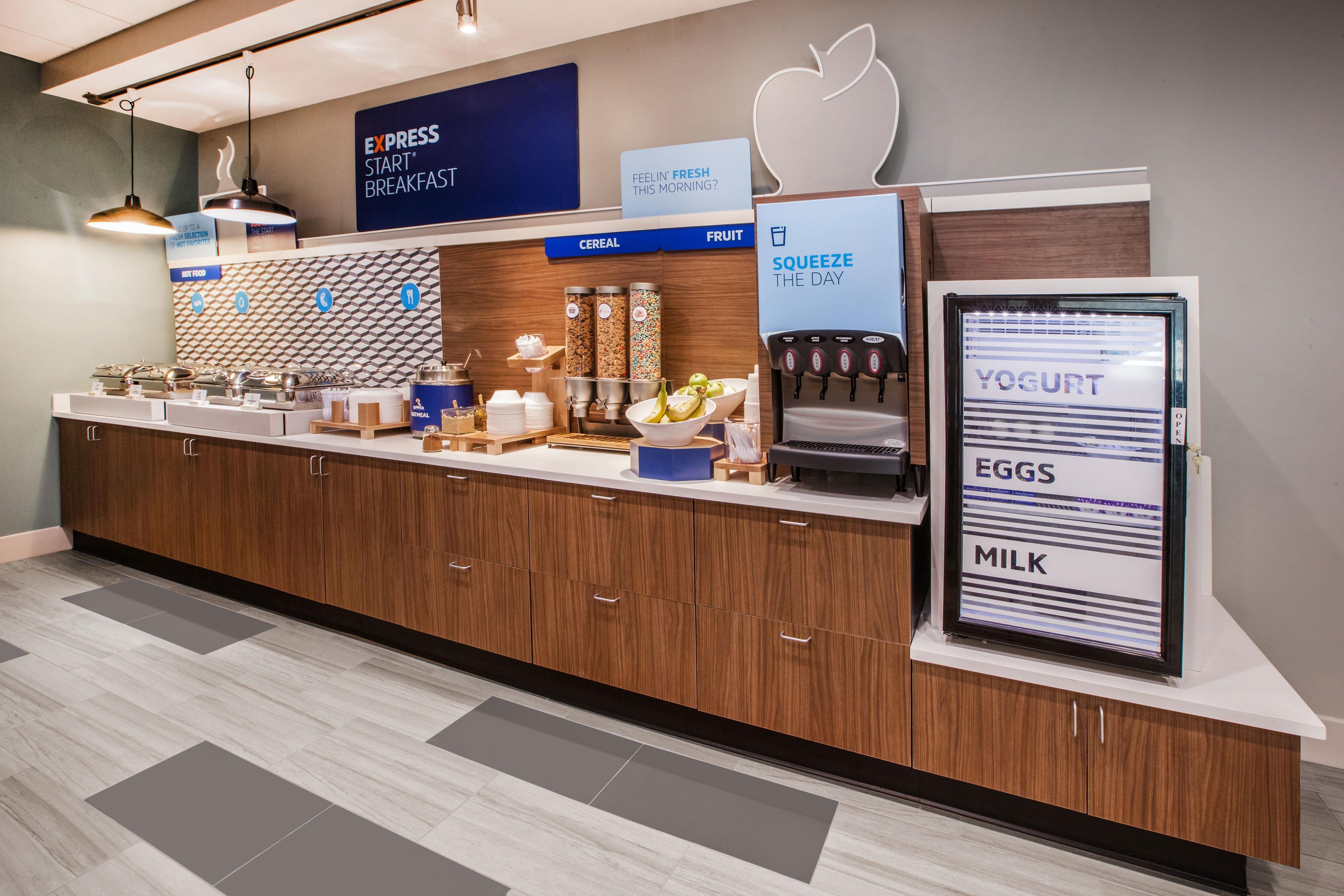Holiday Inn Express & Suites Terrace By Ihg Exteriör bild